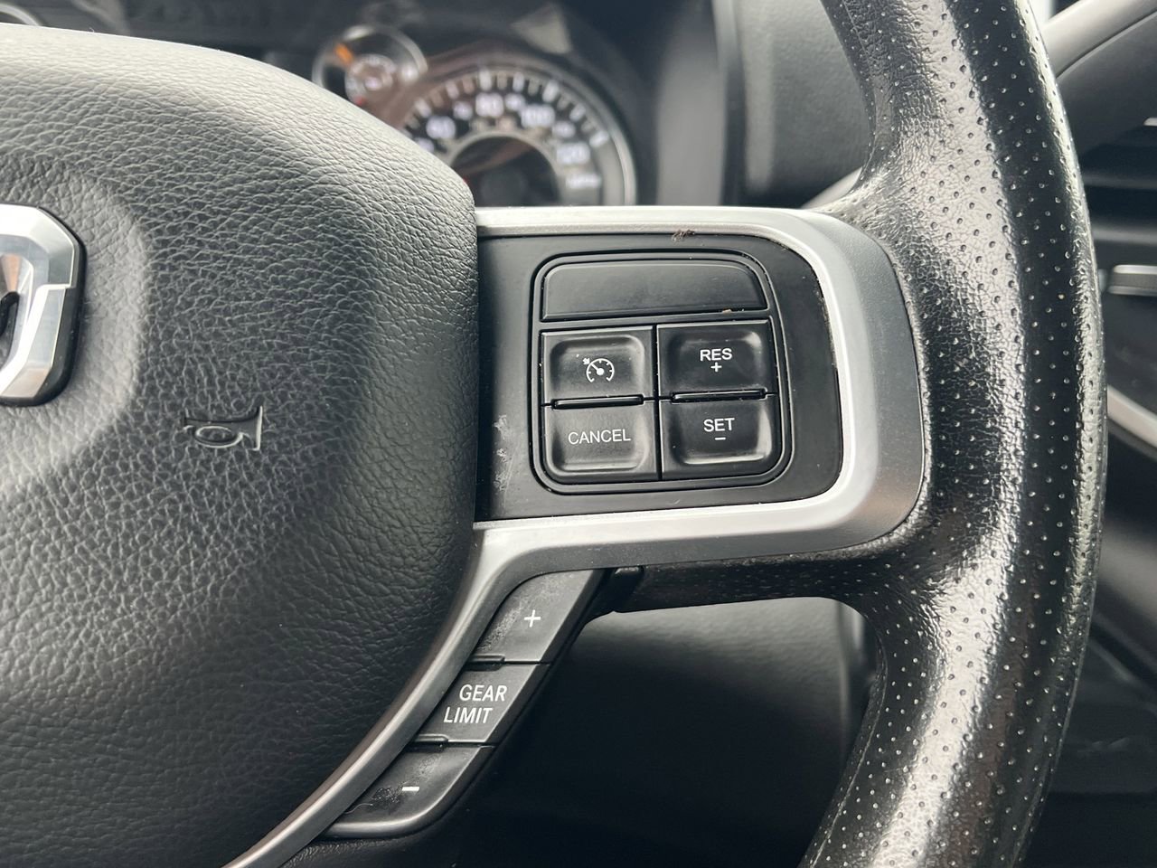 Used 2021 RAM 3500 Big Horn image 13