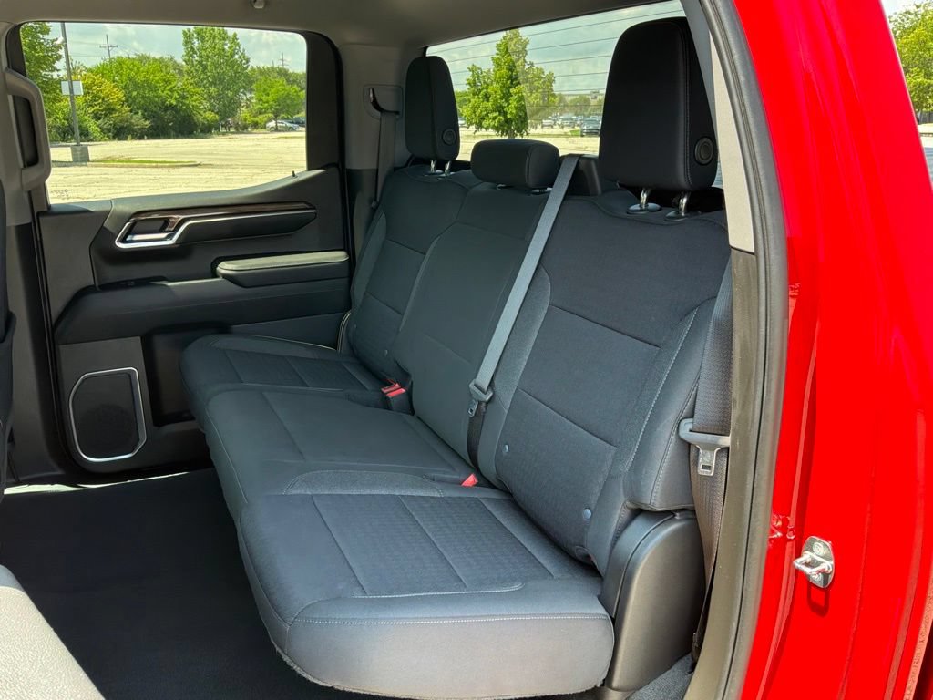 Used 2023 Chevrolet Silverado 1500 LT AWD/4WD image 35