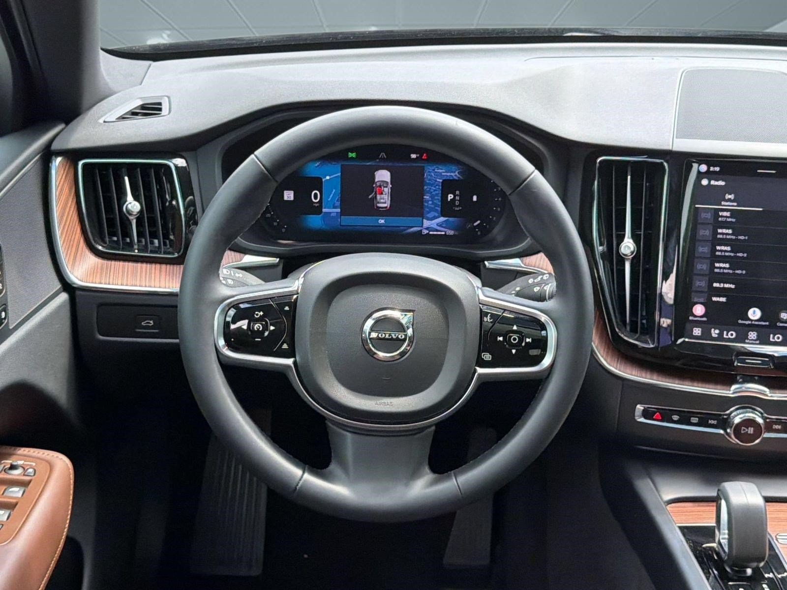 Certified 2024 Volvo XC60 B5 Plus w/ Protection Package Premier AWD/4WD image 11