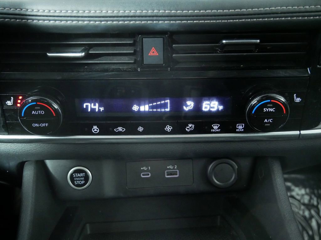 Used 2021 Nissan Rogue SV w/ Premium Package image 29