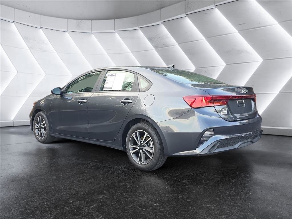 Used 2024 Kia Forte LXS image 3