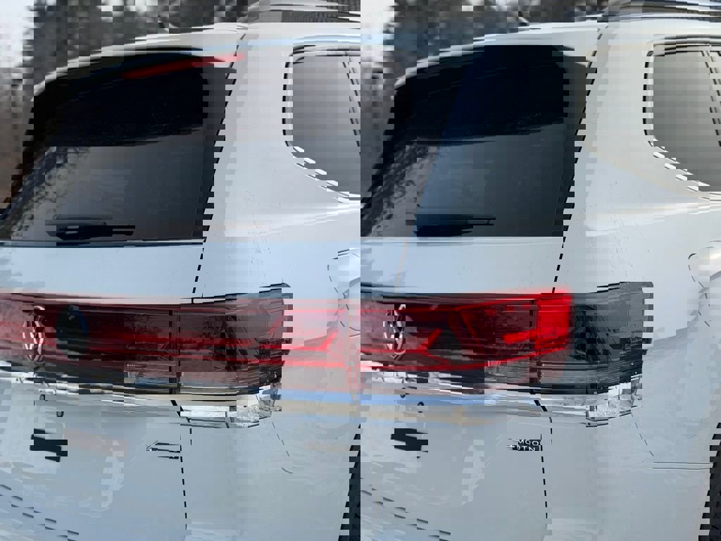 New 2026 Volkswagen Atlas SE image 10