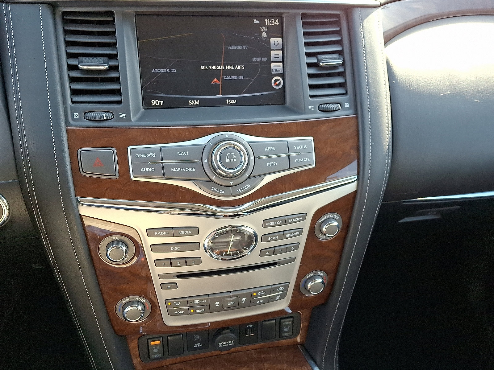 Used 2019 INFINITI QX80 Luxe image 18