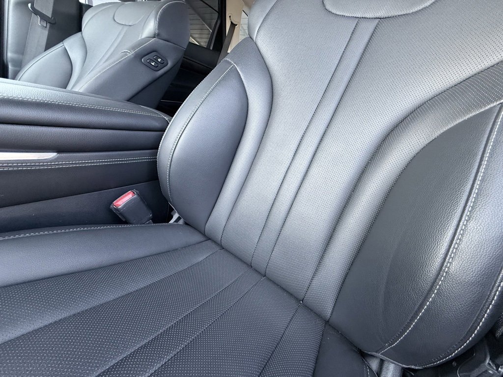 Used 2024 Genesis GV80 3.5T image 25