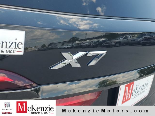 Used 2021 BMW X7 xDrive40i w/ M Sport Package AWD/4WD image 31