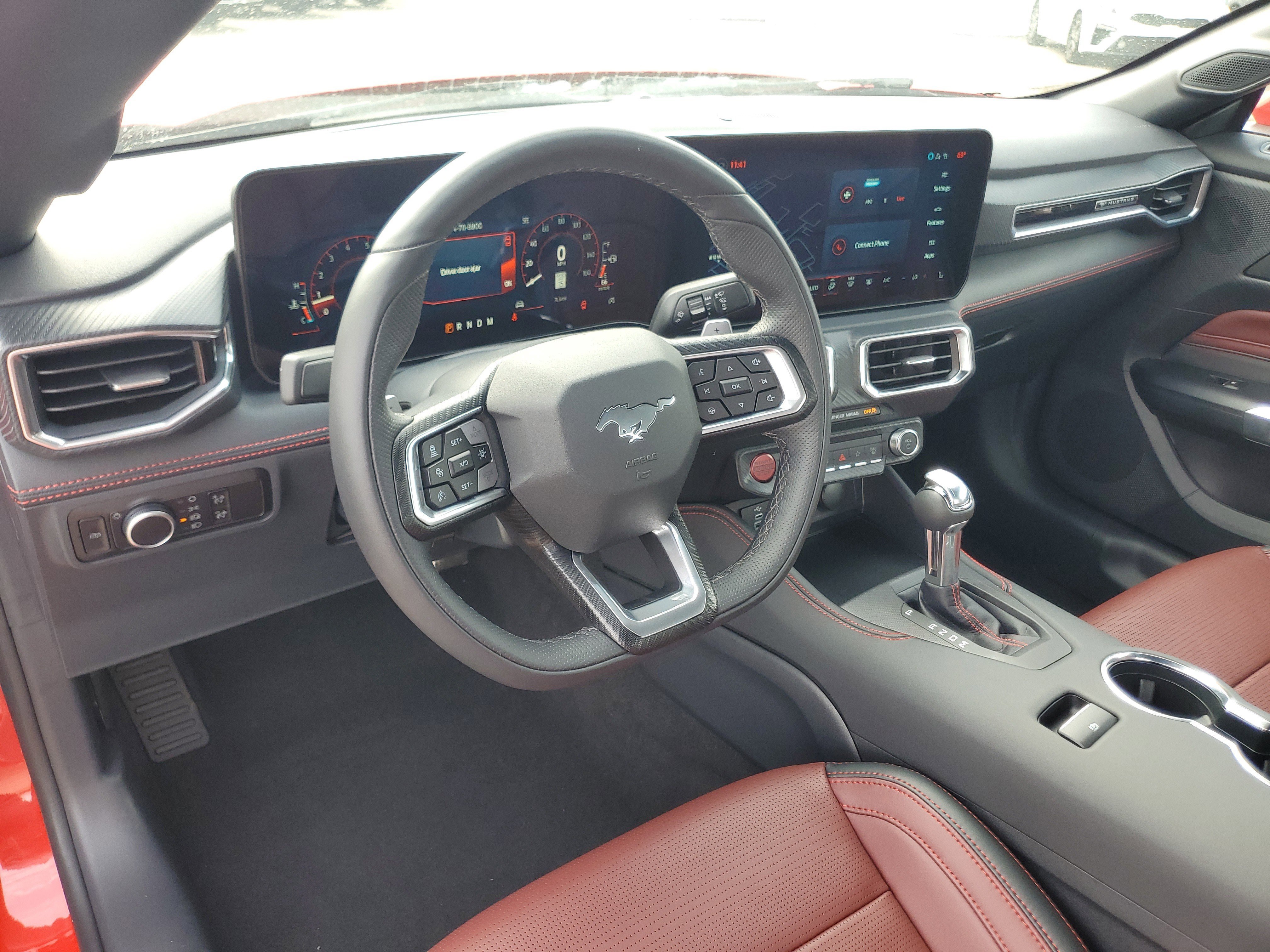Used 2025 Ford Mustang GT Premium RWD image 13