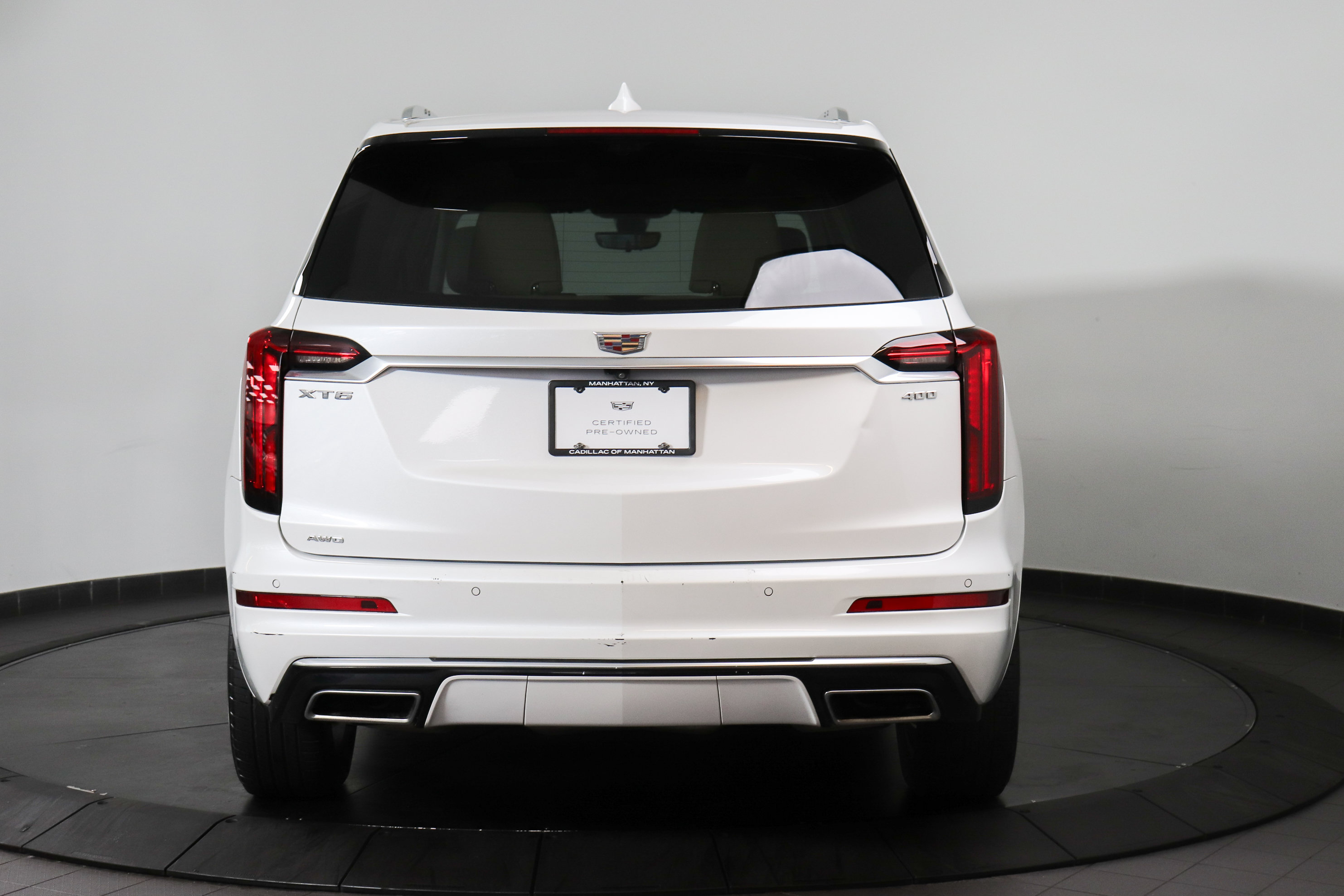 Used 2024 Cadillac XT6 Premium Luxury w/ Technology Package AWD/4WD image 5