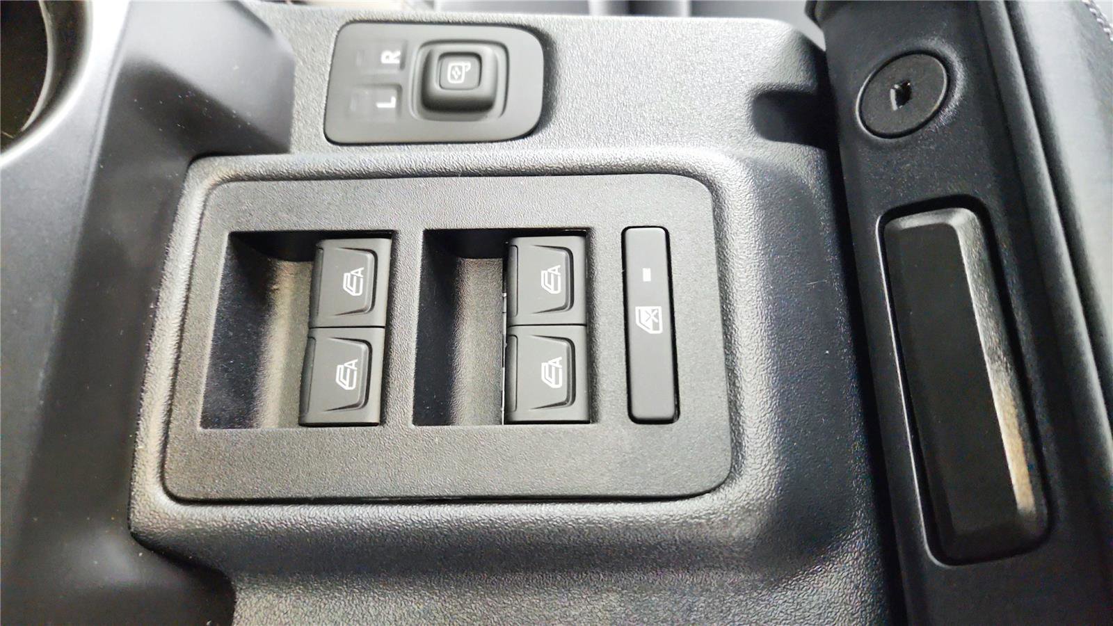 New 2026 Ford Bronco Outer Banks image 16