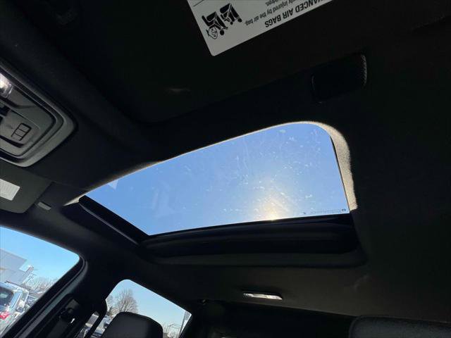 Used 2023 Chevrolet Silverado 1500 High Country image 32