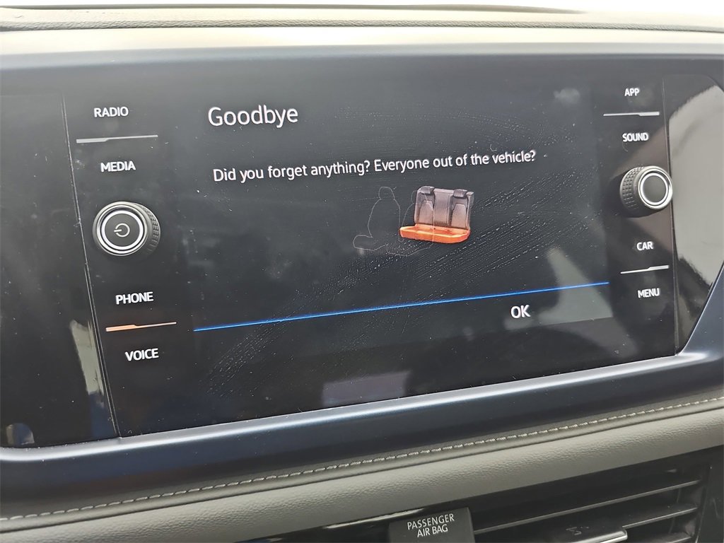 Used 2024 Volkswagen Taos SE image 28