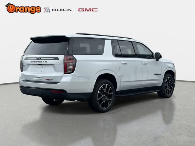 Used 2023 Chevrolet Suburban RST w/ Luxury Package RWD image 3