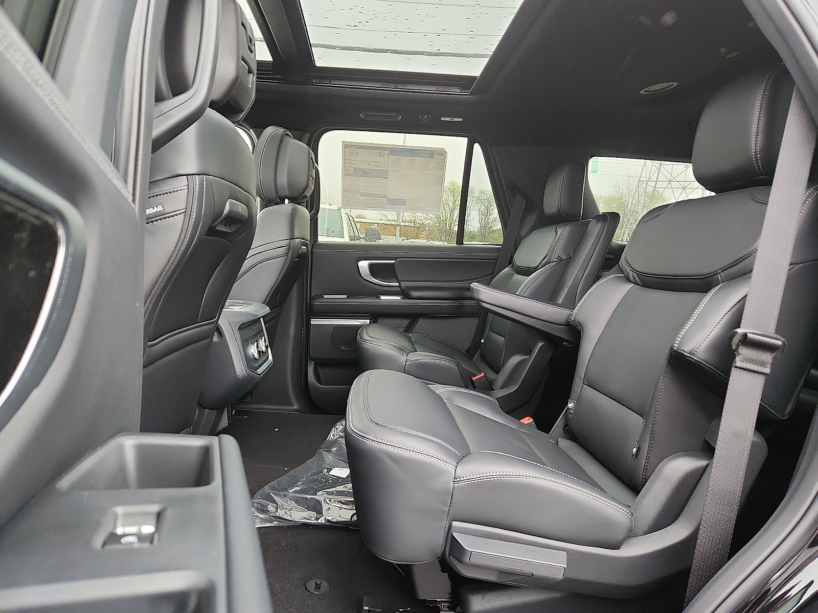 New 2026 Ford Expedition Platinum AWD/4WD image 6