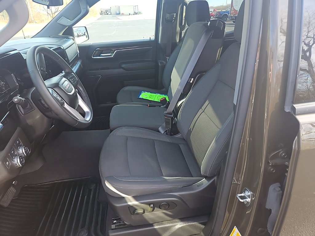 Used 2024 GMC Sierra 1500 Elevation image 23