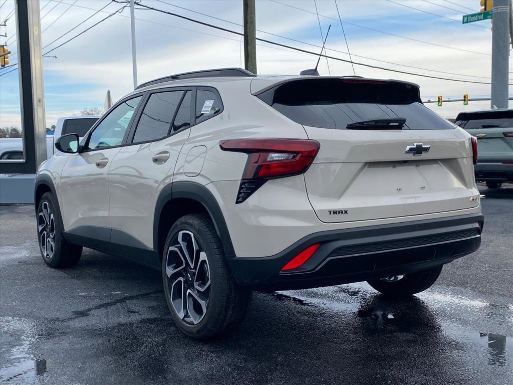 New 2026 Chevrolet Trax RS w/ Sunroof Package image 5