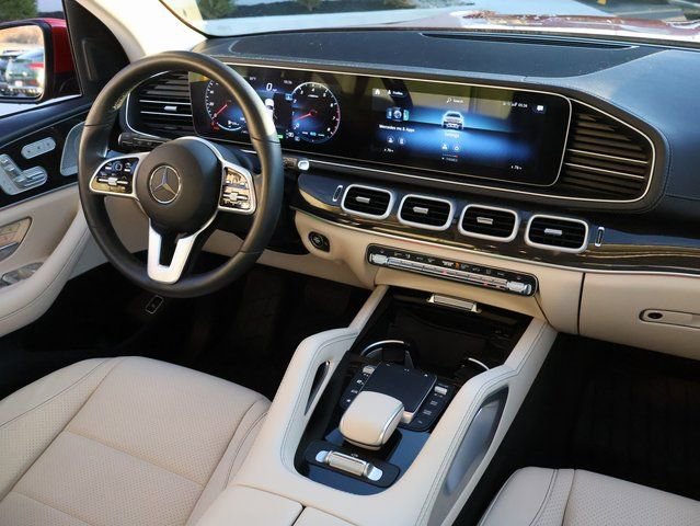 Used 2022 Mercedes-Benz GLS 450 4MATIC image 13