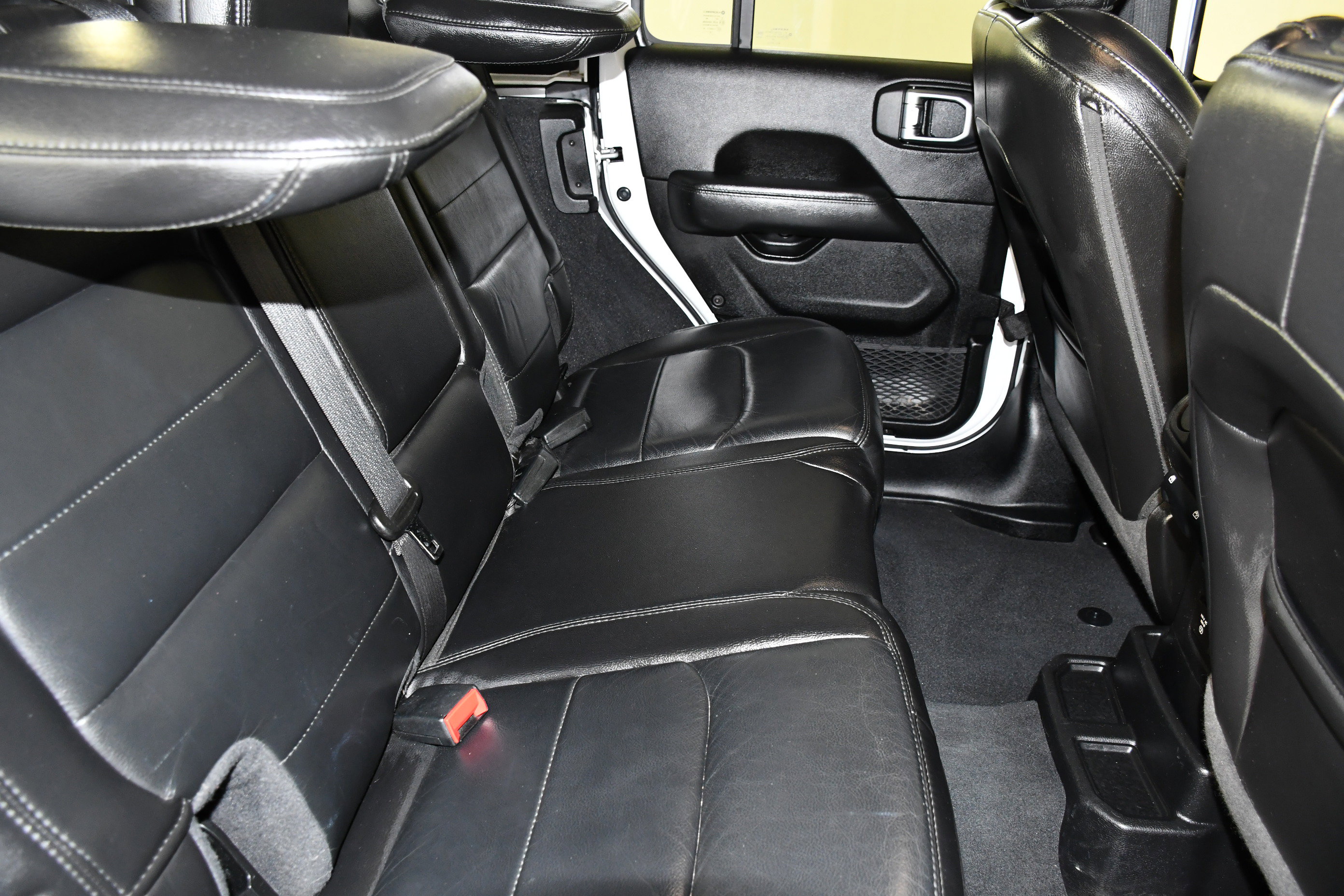 Used 2020 Jeep Wrangler Unlimited Sahara AWD/4WD image 45