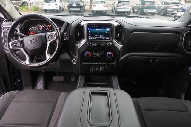 Used 2021 Chevrolet Silverado 1500 LT Trail Boss image 30