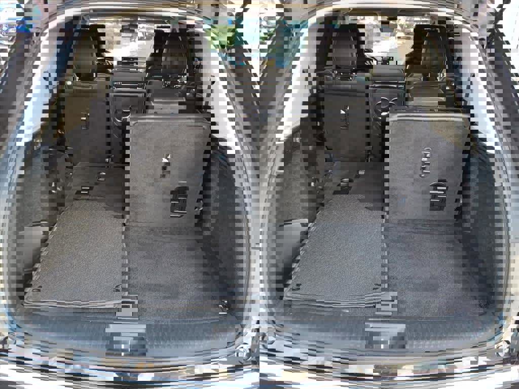 Used 2023 Acura MDX SH-AWD w/ Technology Package image 16