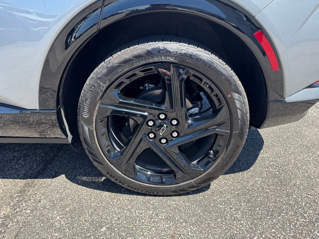 New 2026 Chevrolet Equinox EV RS FWD image 30