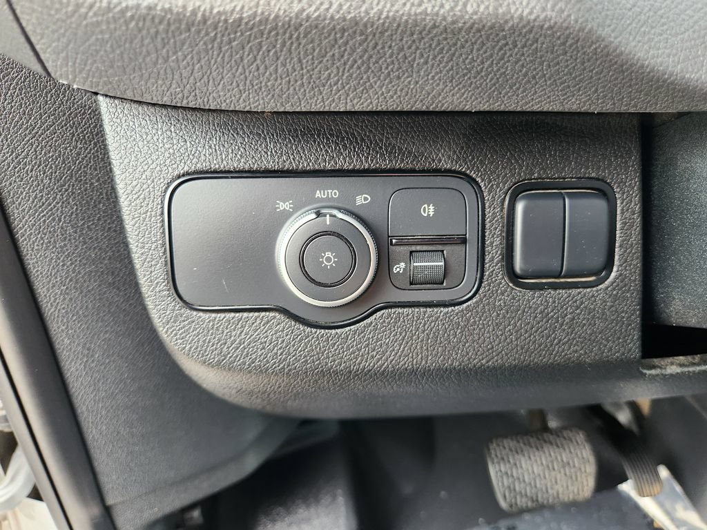 Used 2022 Mercedes-Benz Sprinter 2500 image 21