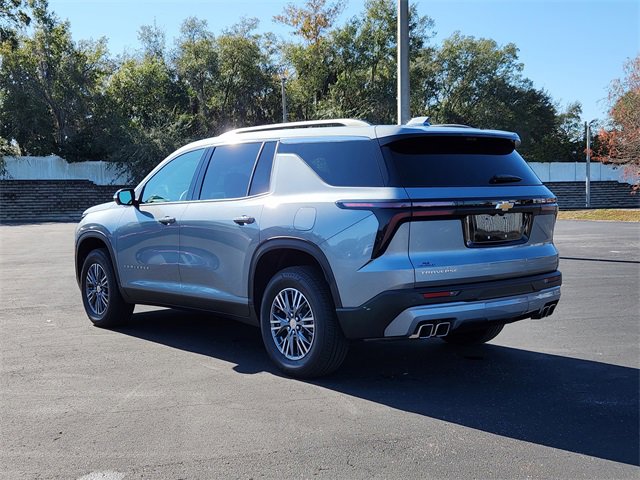 Used 2026 Chevrolet Traverse LT w/ Driver Confidence Package image 6