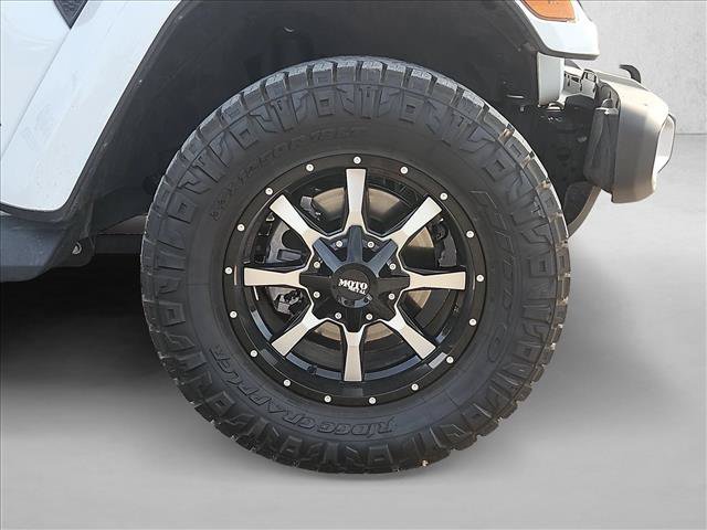 Used 2021 Jeep Wrangler Unlimited Sahara w/ Cold Weather Group AWD/4WD image 15