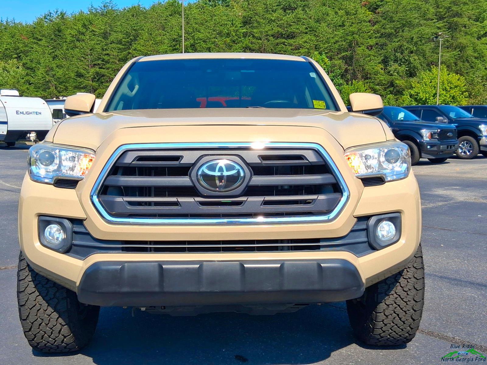 Used 2019 Toyota Tacoma SR5 RWD image 8
