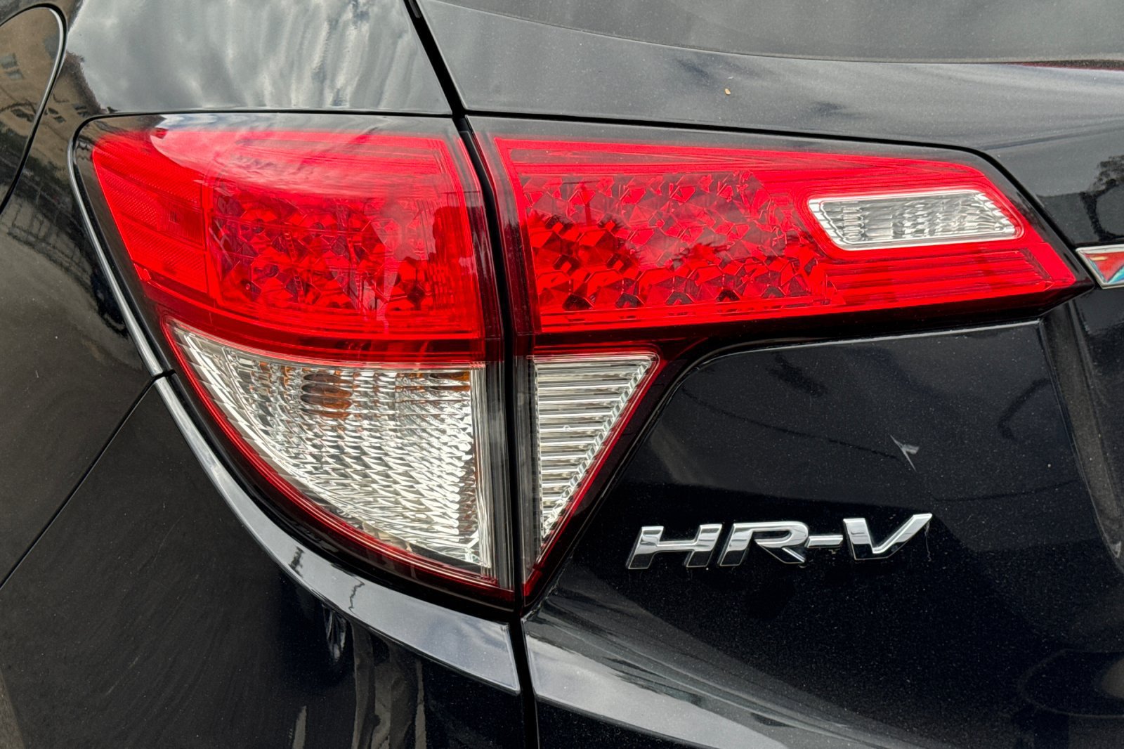Used 2022 Honda HR-V EX image 7