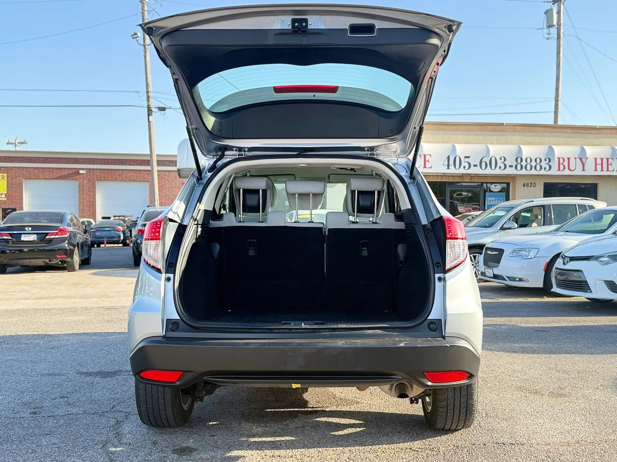 Used 2019 Honda HR-V LX image 6