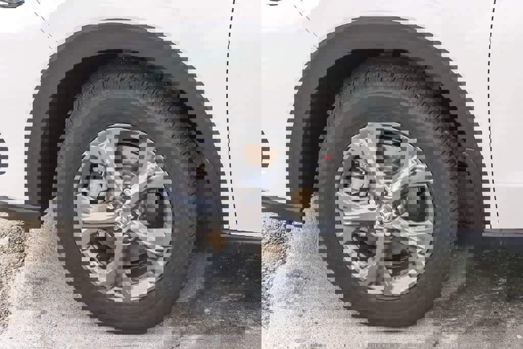 New 2026 Honda HR-V LX image 5