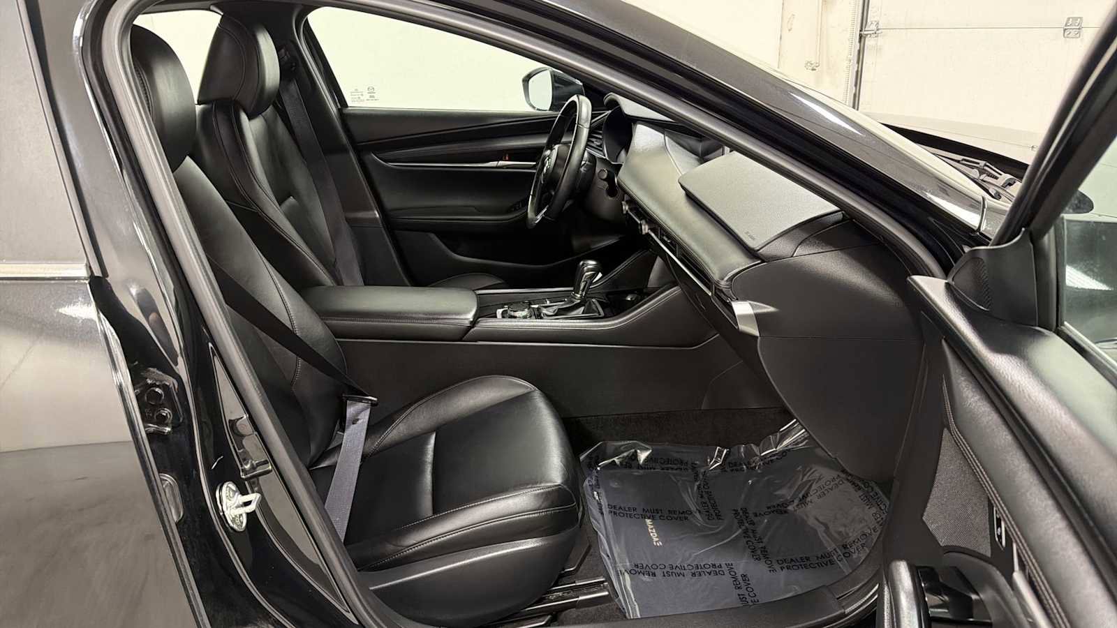 Used 2024 MAZDA MAZDA3 s image 29