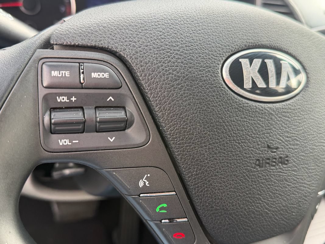 Used 2016 Kia Forte EX FWD image 21