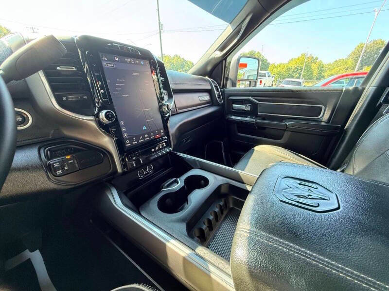 Used 2024 RAM 2500 Laramie w/ Night Edition image 29