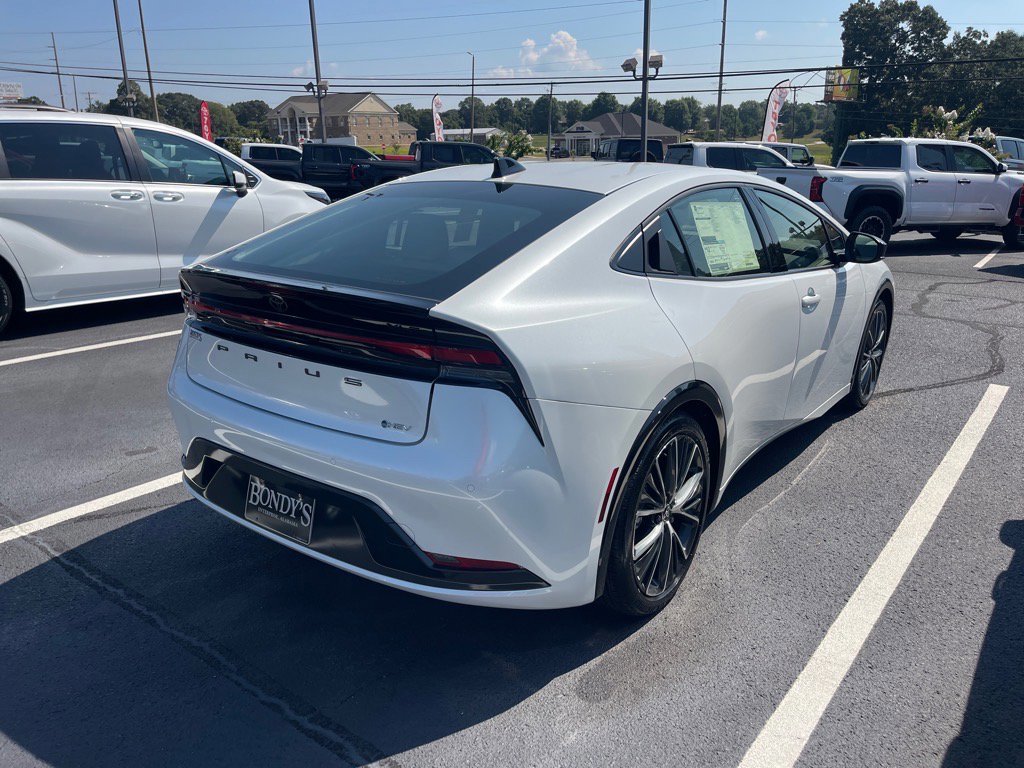 New 2026 Toyota Prius XLE image 14