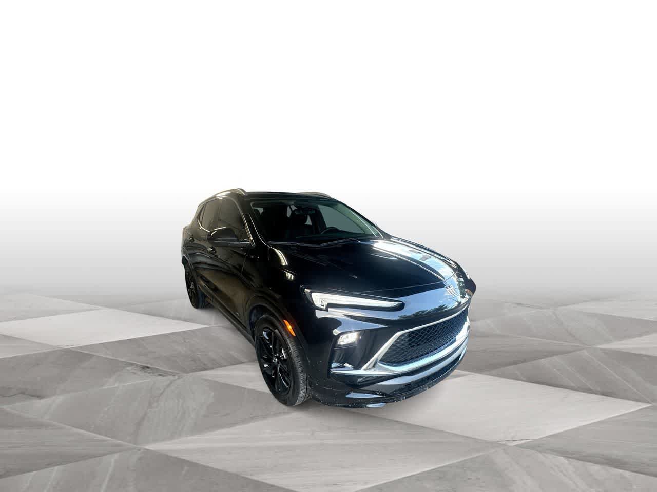 Used 2026 Buick Encore GX Sport Touring FWD image 2