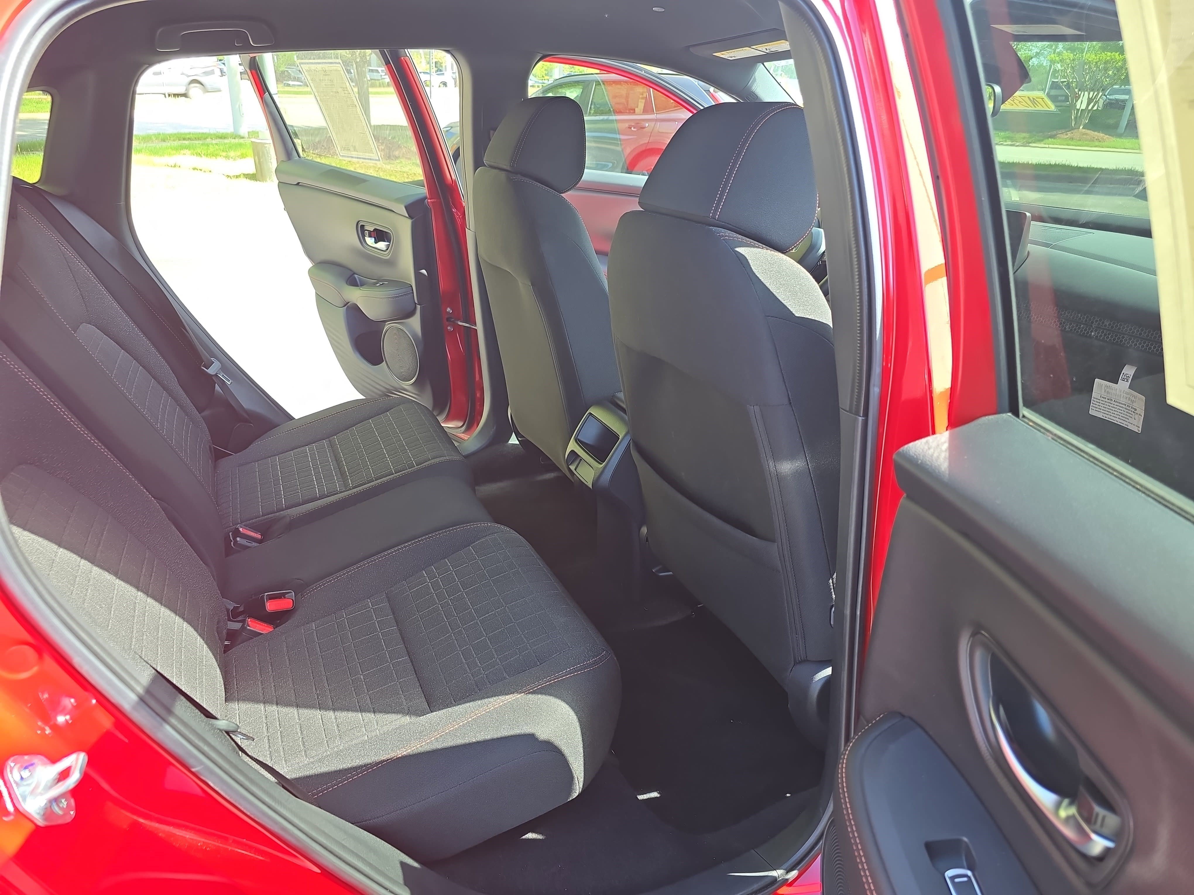 Used 2025 Honda HR-V Sport image 11