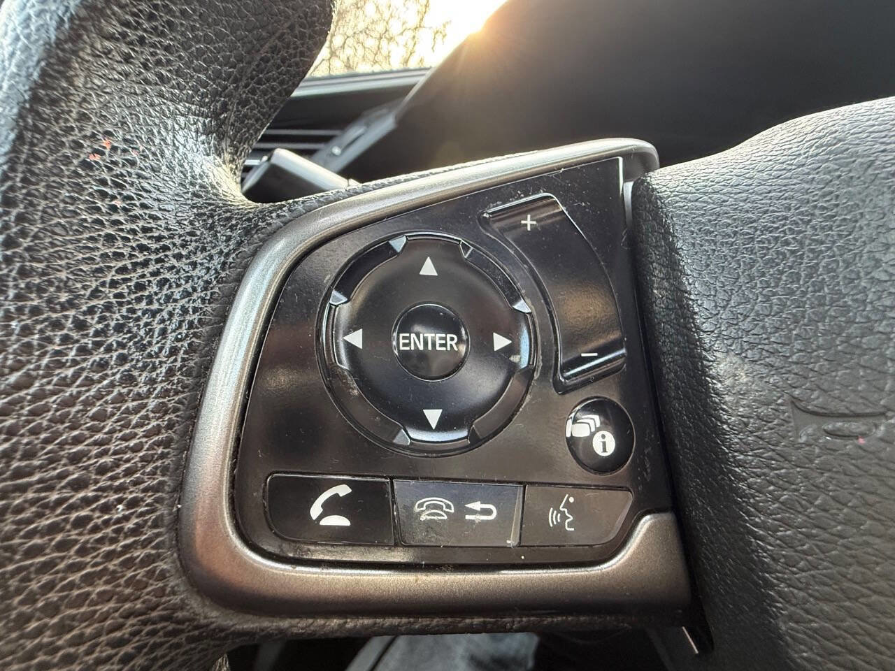 Used 2019 Honda Civic EX image 19