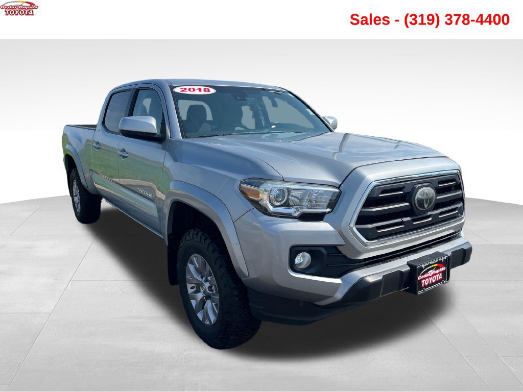 Used 2018 Toyota Tacoma SR5 w/ Four Season Floor Mat Package AWD/4WD image 10