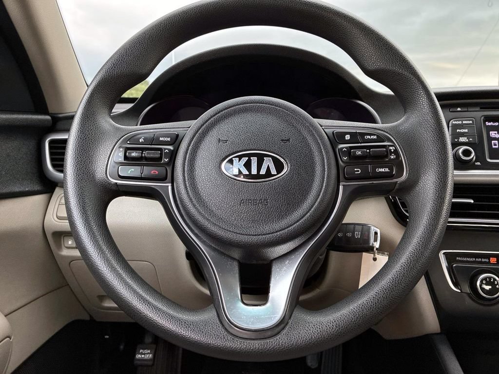 Used 2017 Kia Optima LX FWD image 15