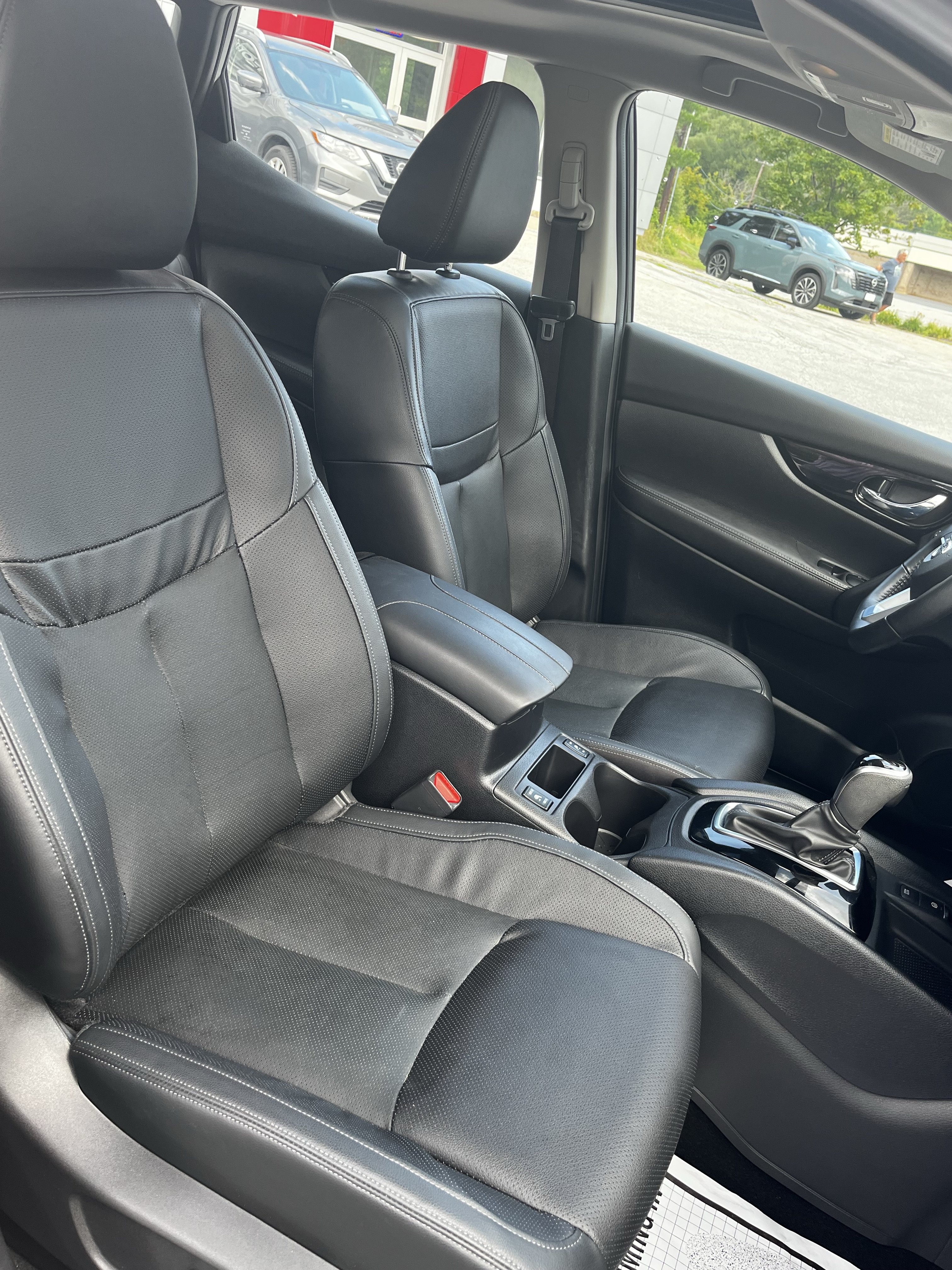 Used 2022 Nissan Rogue Sport SL w/ Premium Package AWD/4WD image 17