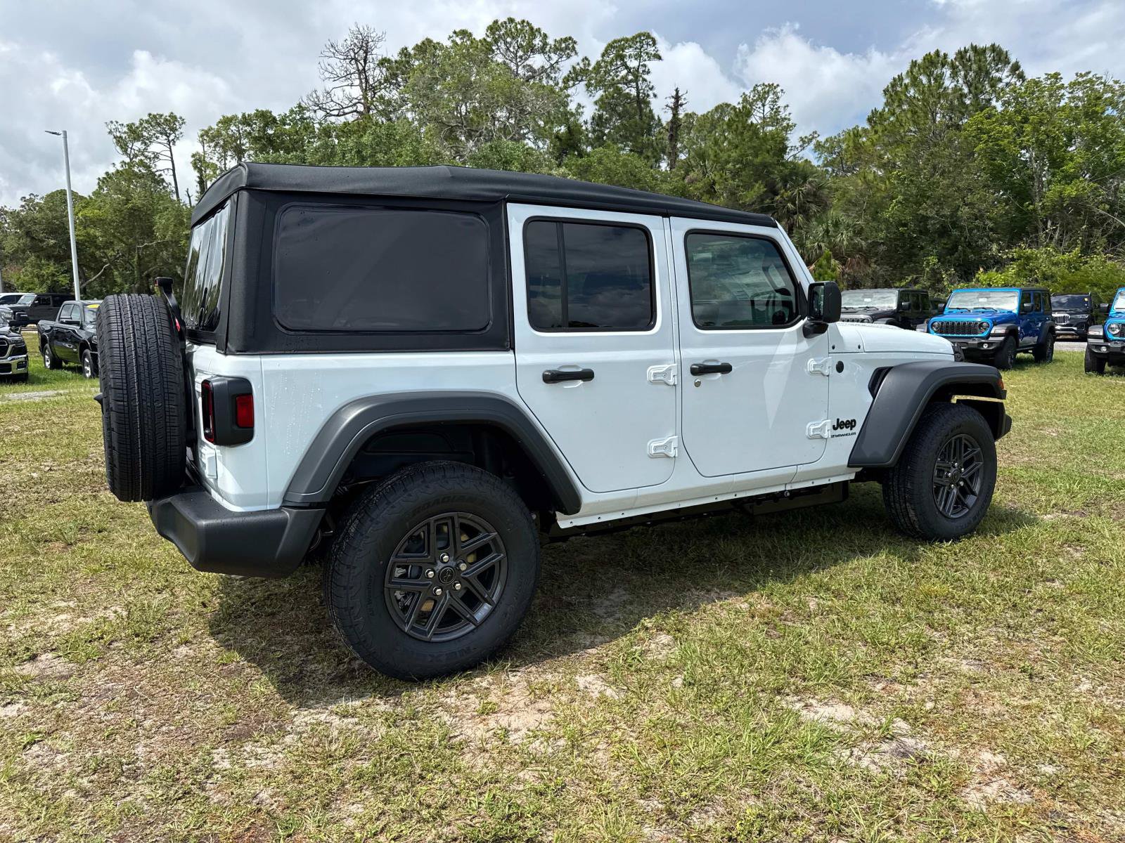 New 2026 Jeep Wrangler Unlimited Sport AWD/4WD image 3
