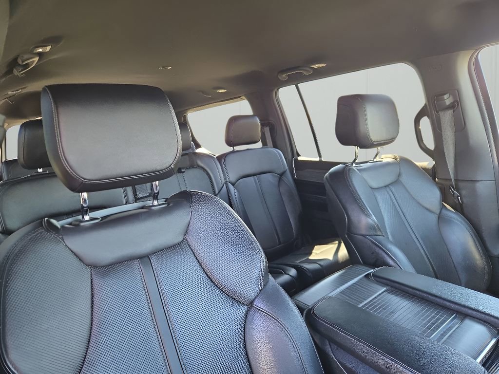 Used 2024 Jeep Wagoneer Series II w/ Flexible Seating Group AWD/4WD image 21