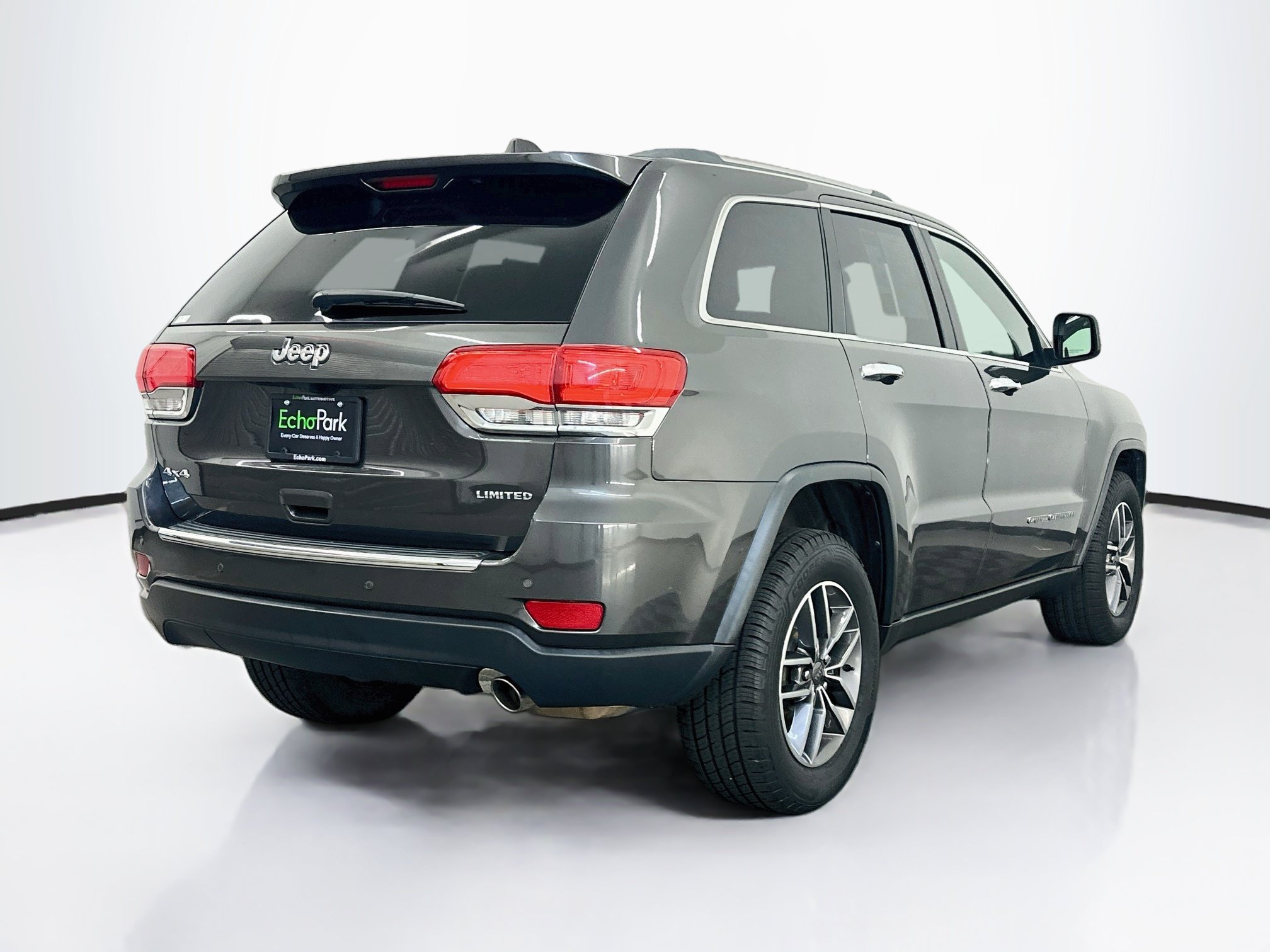 Used 2019 Jeep Grand Cherokee Limited AWD/4WD image 9