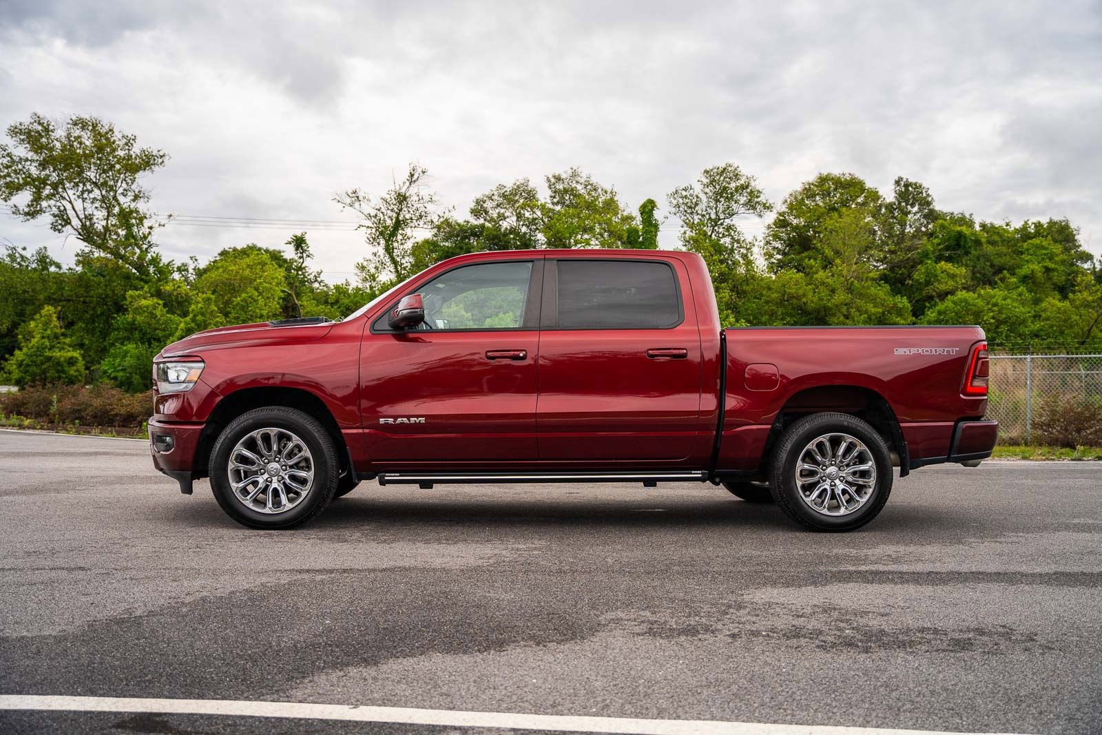 Used 2023 RAM 1500 Laramie AWD/4WD image 5