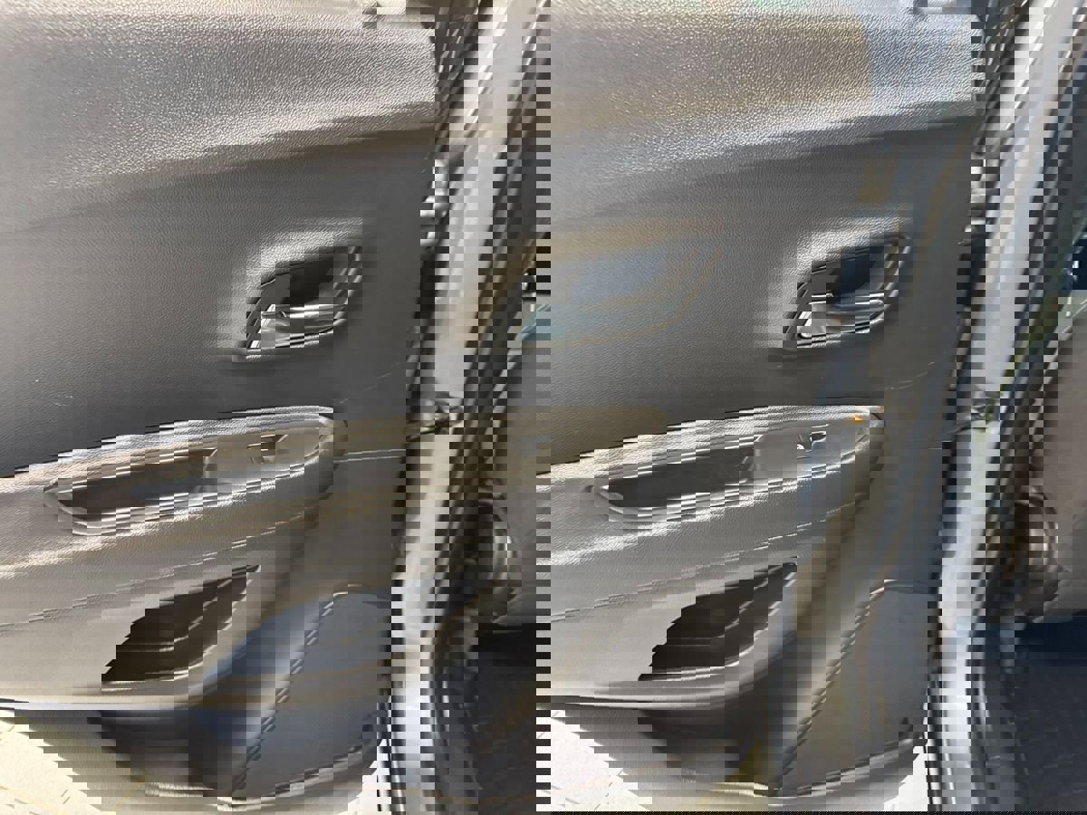 Used 2015 Chevrolet Trax LT FWD image 38