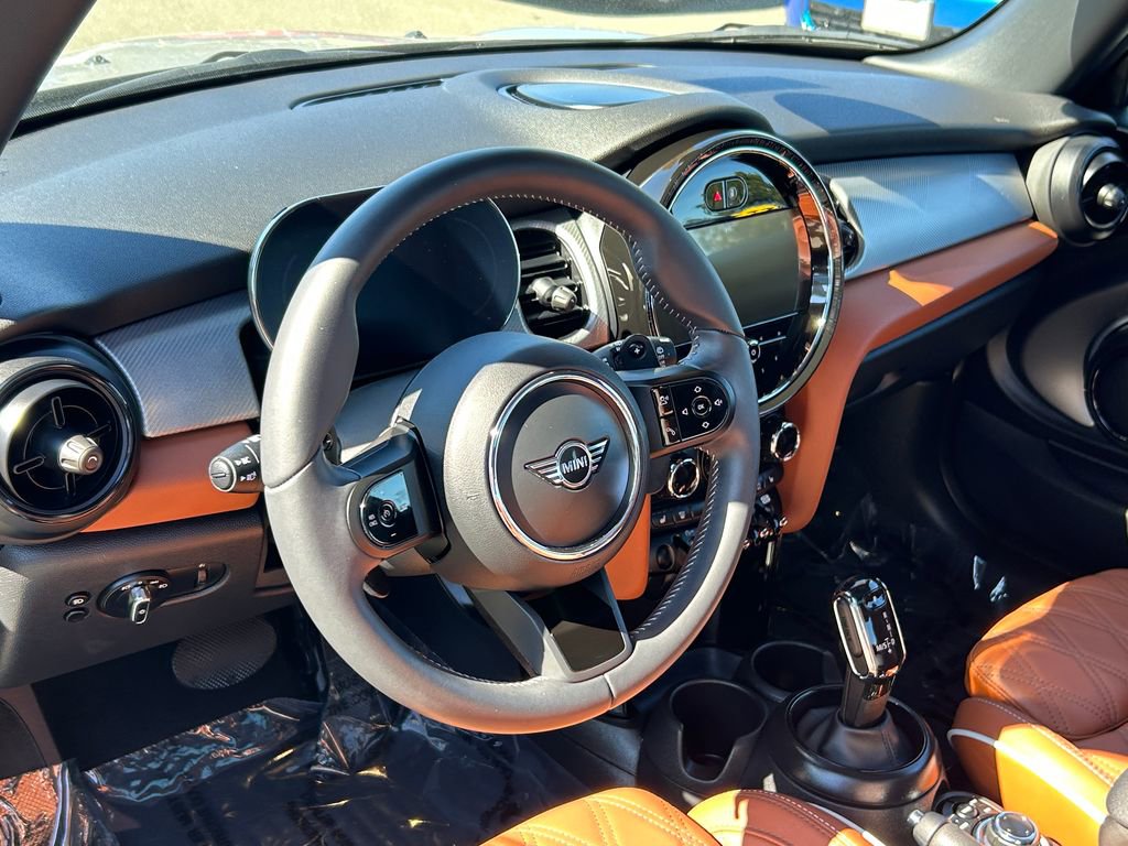 Used 2024 MINI Cooper S w/ Signature Upholstery Package image 13