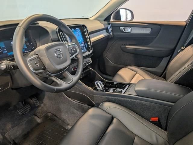 Used 2026 Volvo XC40 B5 Plus w/ Protection Package Premier image 11