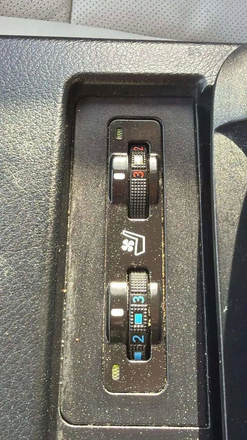 Used 2010 Lexus RX 350 RX 350 Sport Utility 4D image 38