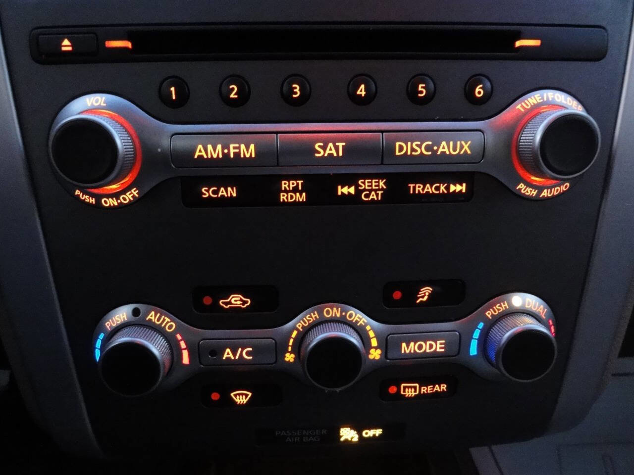 Used 2014 Nissan Murano SV w/ Value Package image 21