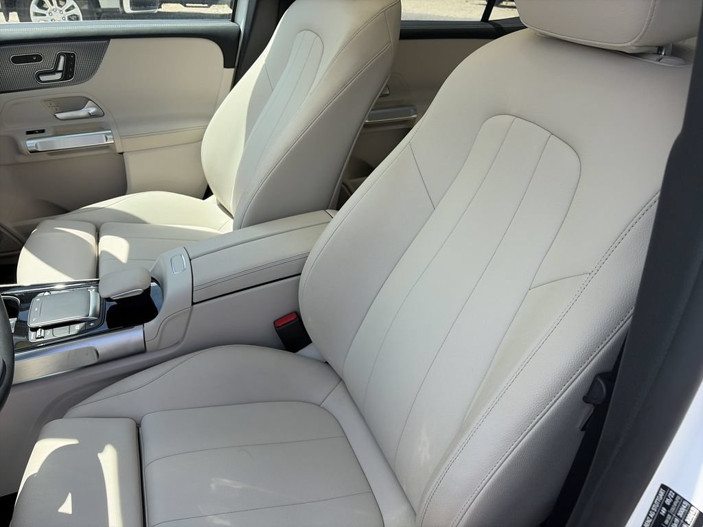 Used 2022 Mercedes-Benz GLB 250 image 13